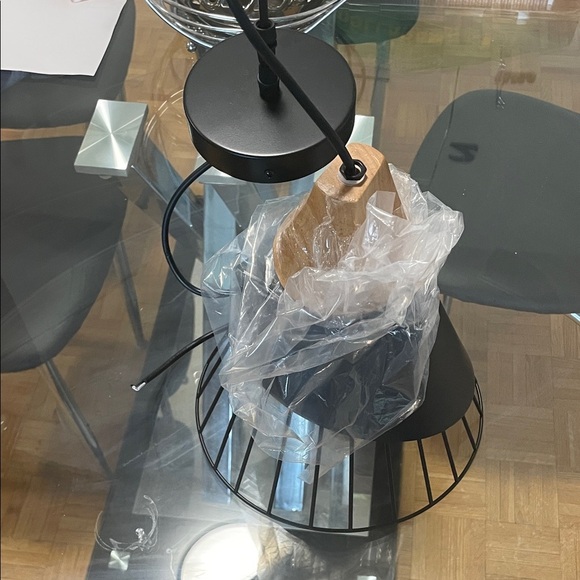 Modern Black Wire Pendant Light - Picture 4 of 6